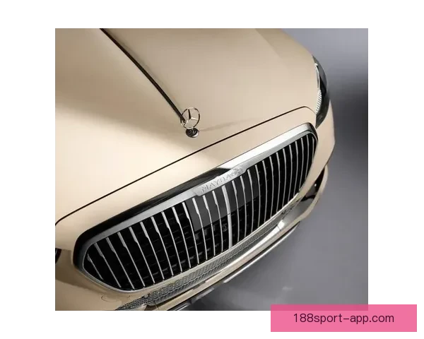 詹姆斯定制迈巴赫S680惊艳亮相 专属细节展现极致豪华与个性